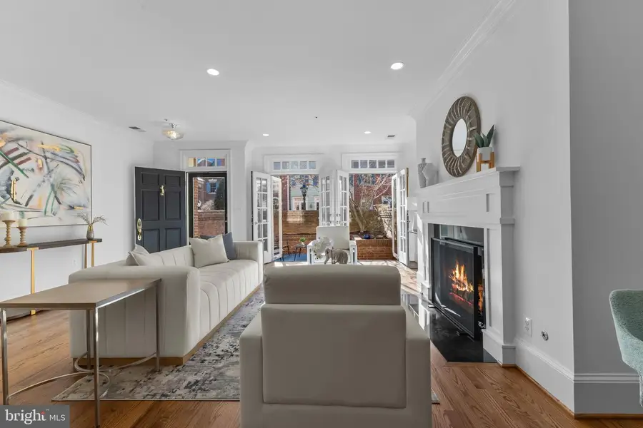 28 Wolfe St #34, Alexandria, VA 22314 - Image #3