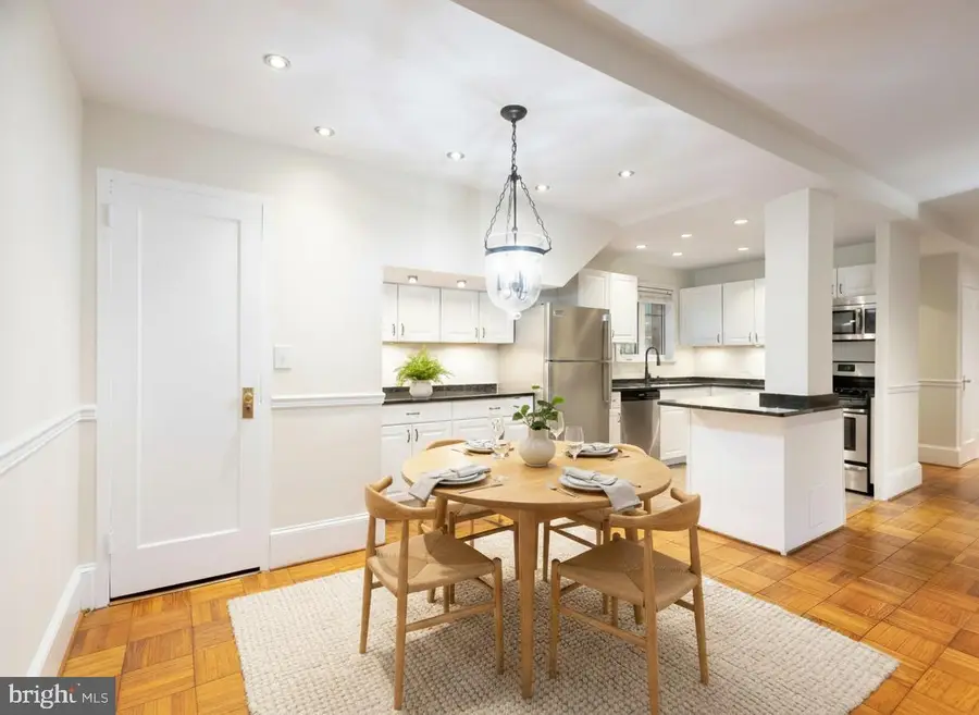 3225 Ravensworth Pl, Alexandria, VA 22302 - Image #3