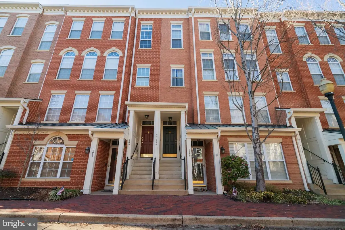 197 Martin Ln, Alexandria, VA 22304 - Image #1