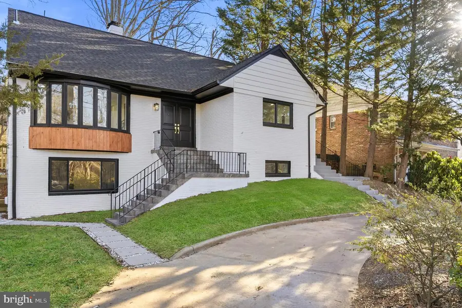 719 E Timber Branch Pkwy, Alexandria, VA 22302 - Image #3