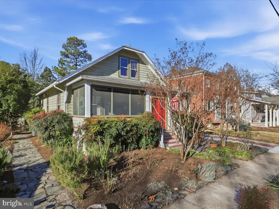 2406 Leslie Ave, Alexandria, VA 22301 - #2