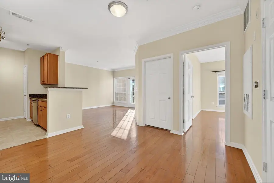 4862 Eisenhower Ave #373, Alexandria, VA 22304 - Image #2