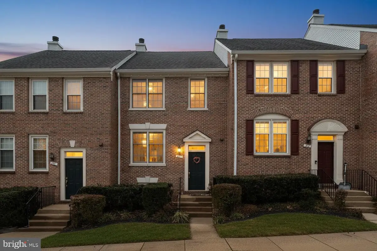 309 S Pickett St, Alexandria, VA 22304 - #1