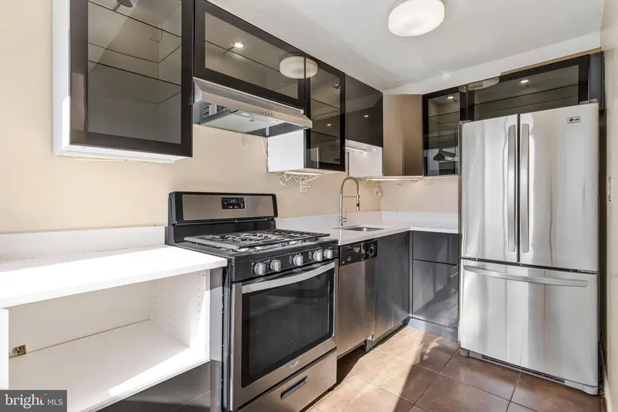 2500 N Van Dorn St #316, Alexandria, VA 22302 - Image #3