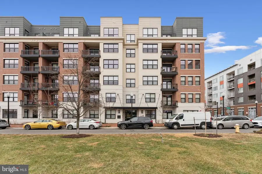 701 Swann Ave #402, Alexandria, VA 22301 - Image #2