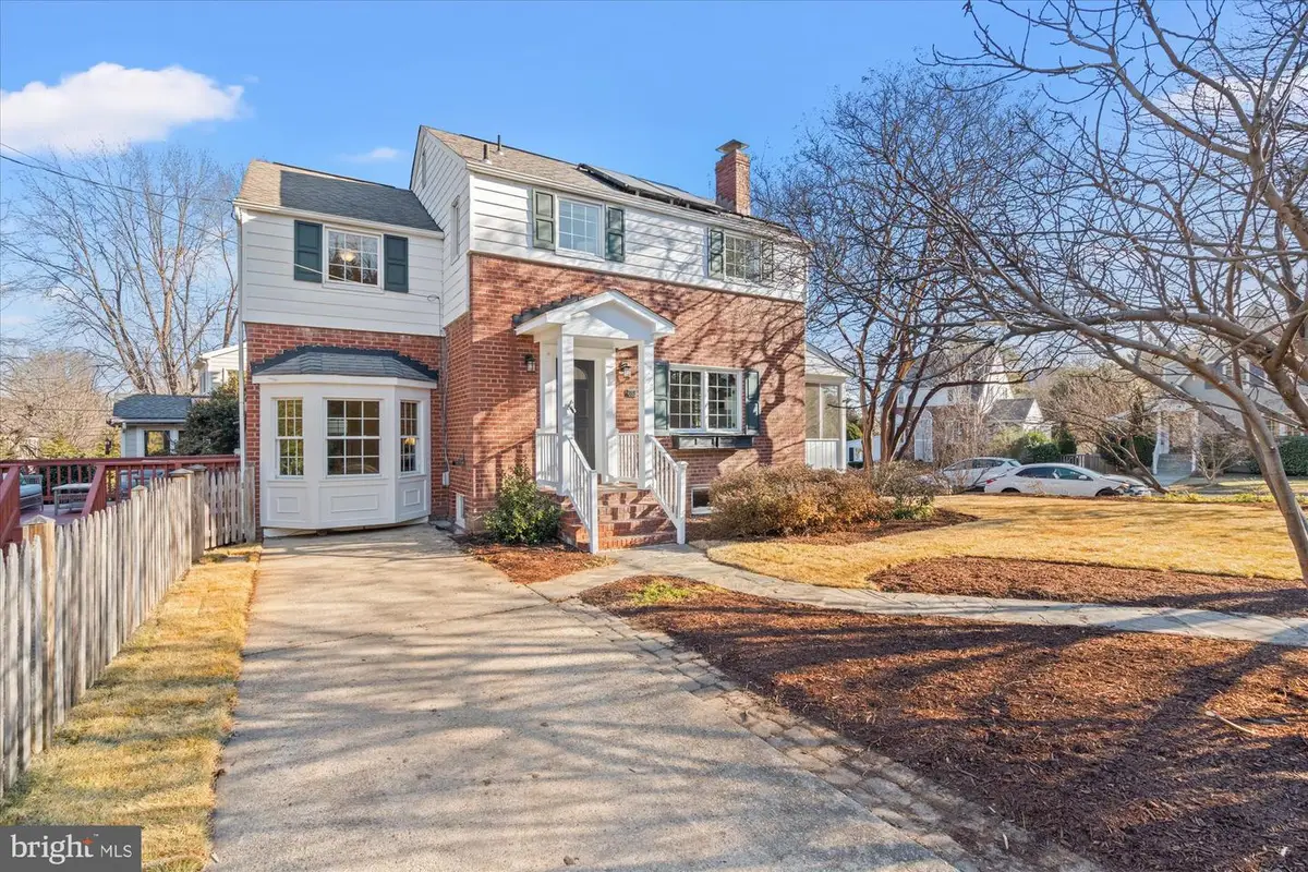 399 Tennessee Ave, Alexandria, VA 22305 - Image #1