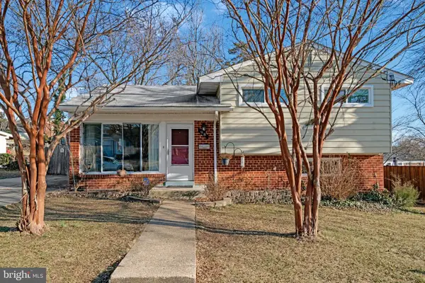 98 S Iris St S, ALEXANDRIA, VA 22304