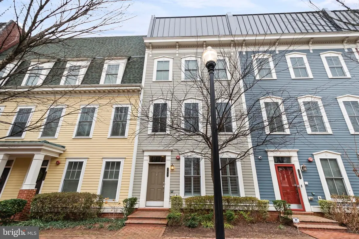 1417 Van Valkenburgh Ln, Alexandria, VA 22301 - #1