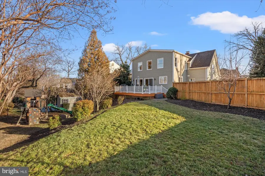 813 Beverley Dr, Alexandria, VA 22302 - Image #3