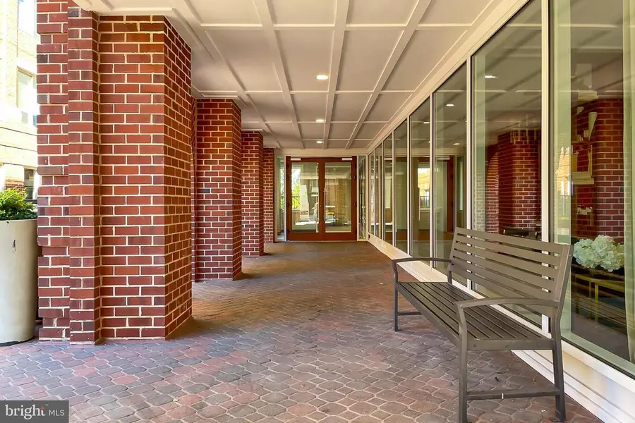 635 Slaters Ln #g-01, Alexandria, VA 22314 - Image #2