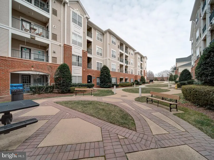 4850 Eisenhower Ave #218, Alexandria, VA 22304 - Image #2