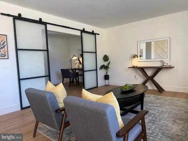 501 Slaters Ln #102, ALEXANDRIA, VA 22314