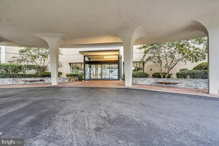 501 Slaters Ln #102, Alexandria, VA 22314 - Image #3