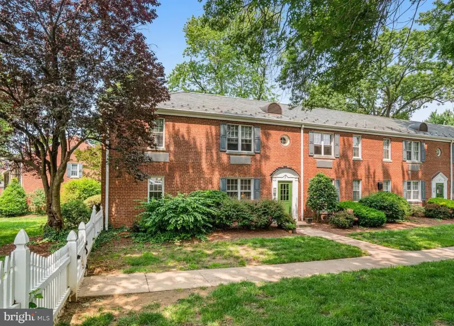 2 Auburn Ct #b, Alexandria, VA 22305 - Image #2