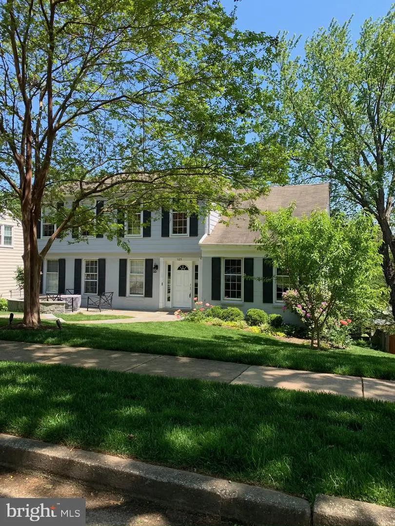 1123 Bayliss Dr, Alexandria, VA 22302 - Image #2