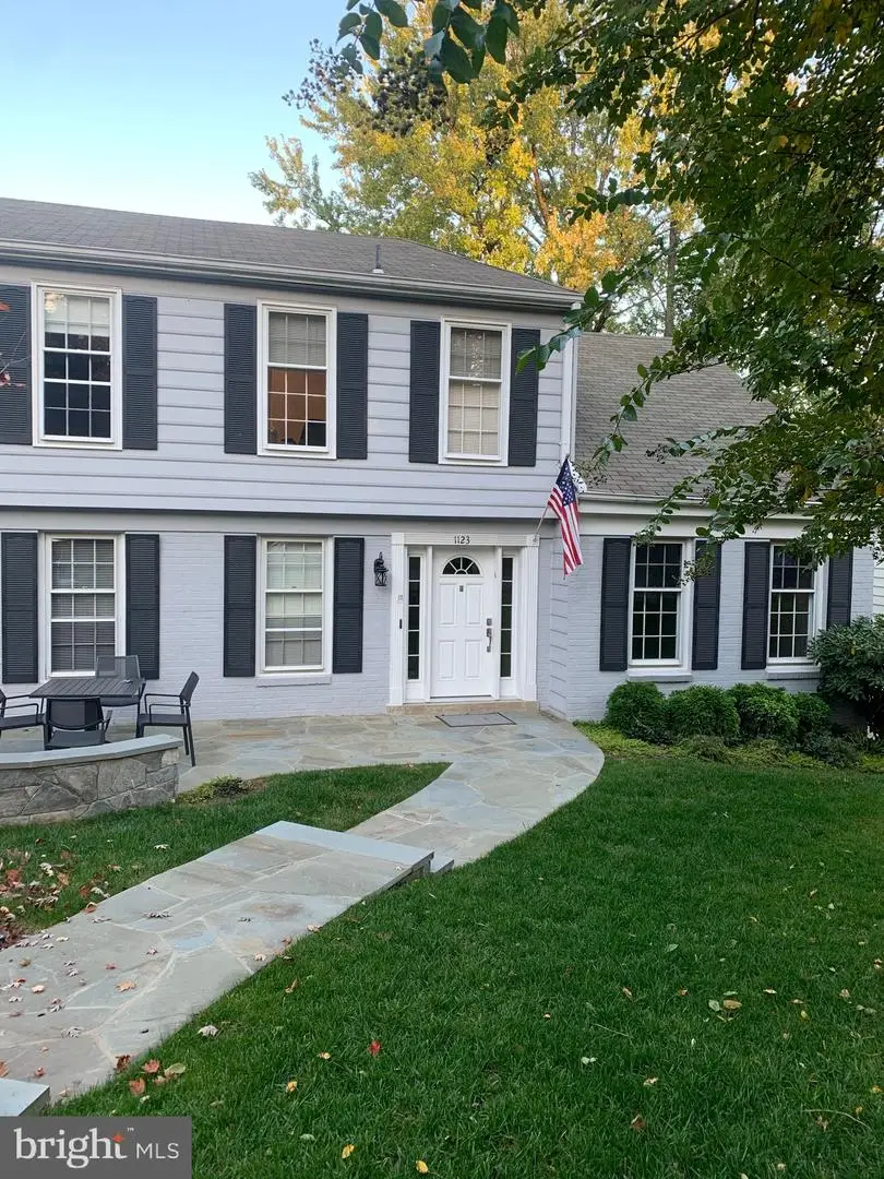 1123 Bayliss Dr, Alexandria, VA 22302 - Image #3