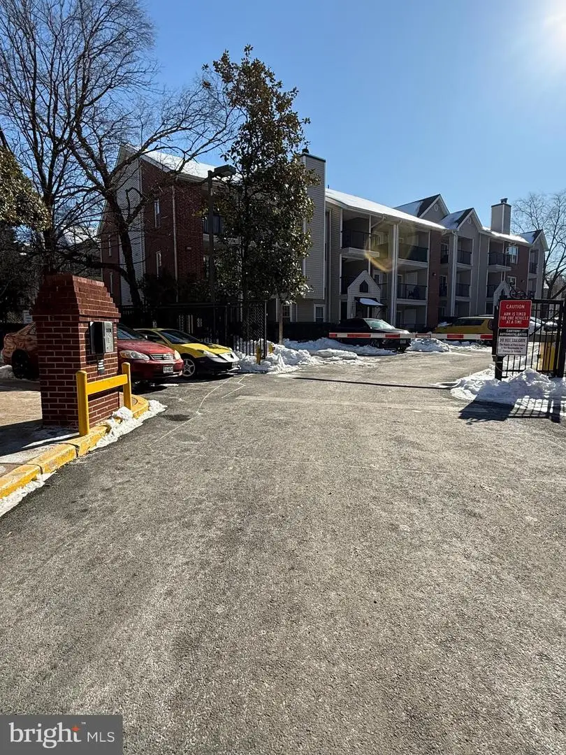 3313 Wyndham Cir #3210, Alexandria, VA 22302 - #2