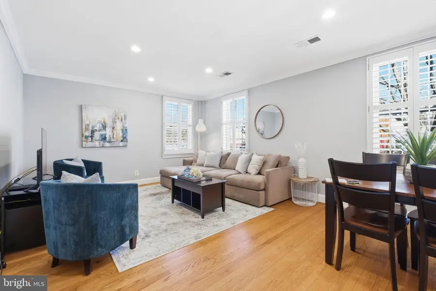402 Commonwealth Ave #206, Alexandria, VA 22301 - Image #2