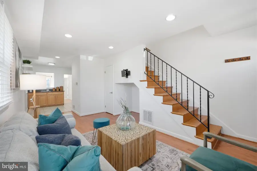 331 Laverne Ave, Alexandria, VA 22305 - #3