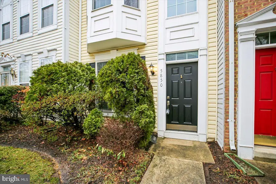 5850 Cowling Ct, Alexandria, VA 22304 - #2