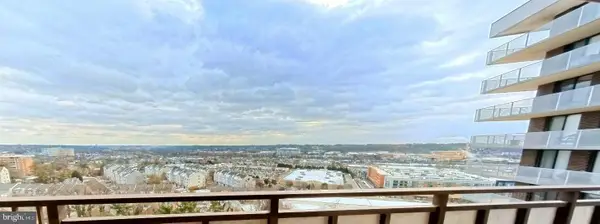 250 S Reynolds St #1003, ALEXANDRIA, VA 22304