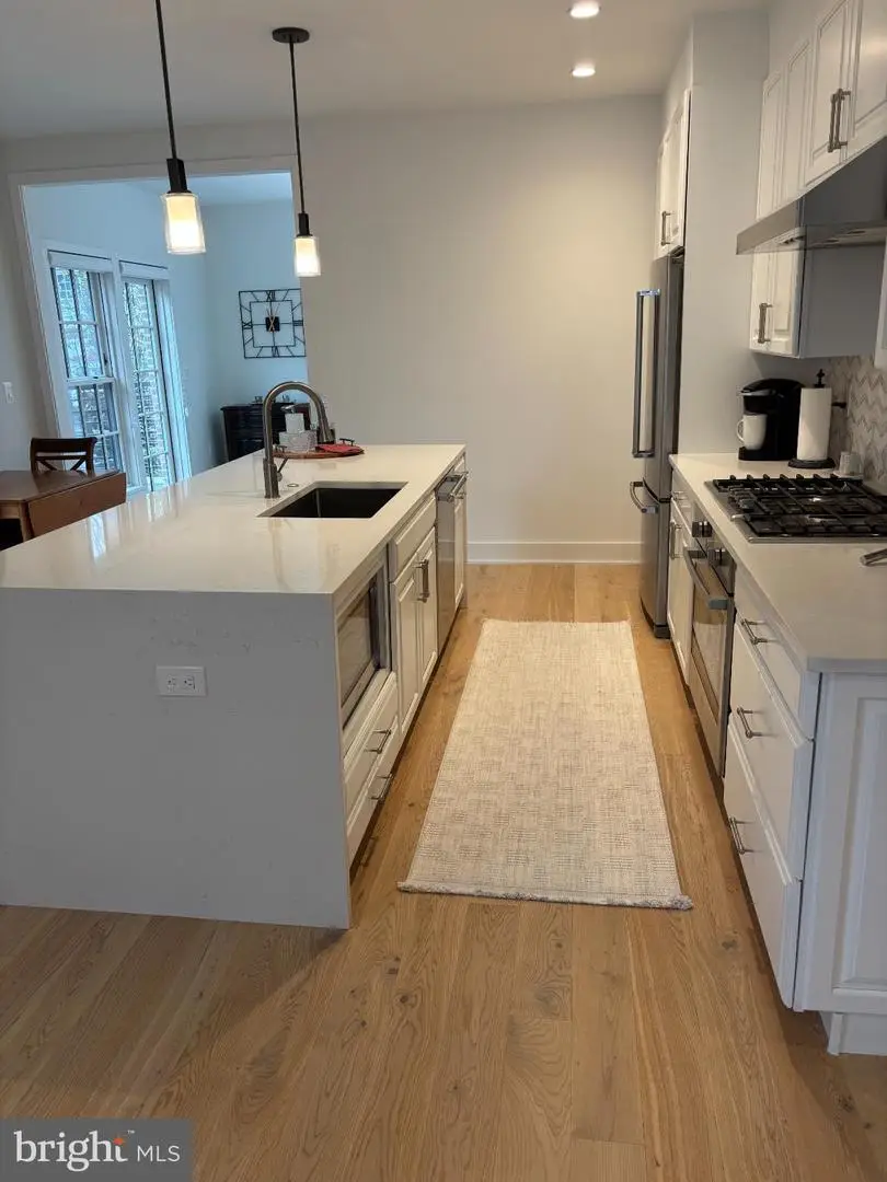 521 N Washington St #102, Alexandria, VA 22314 - #3