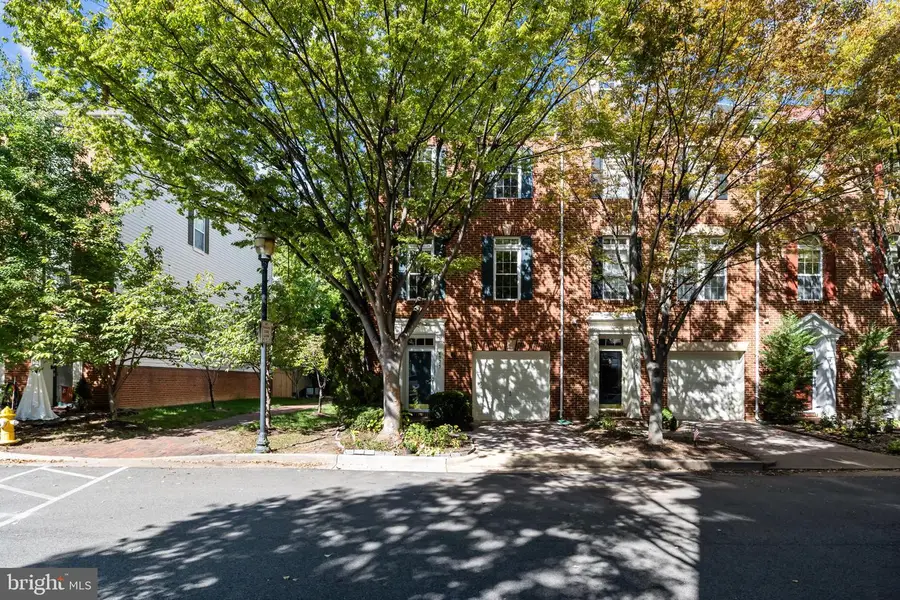 4925 Waple Ln, Alexandria, VA 22304 - #3