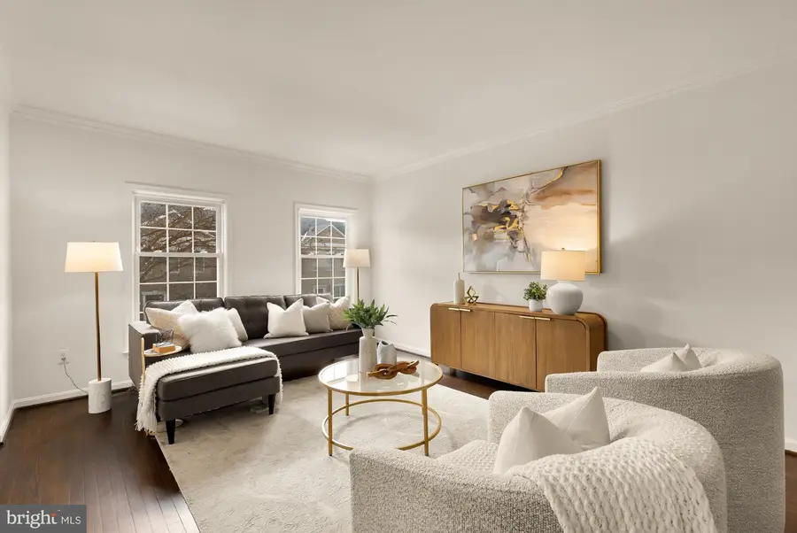 241 Gretna Green Ct, Alexandria, VA 22304 - #2