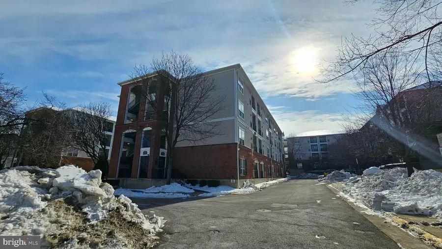 4862 Eisenhower Ave #158, Alexandria, VA 22304 - #3