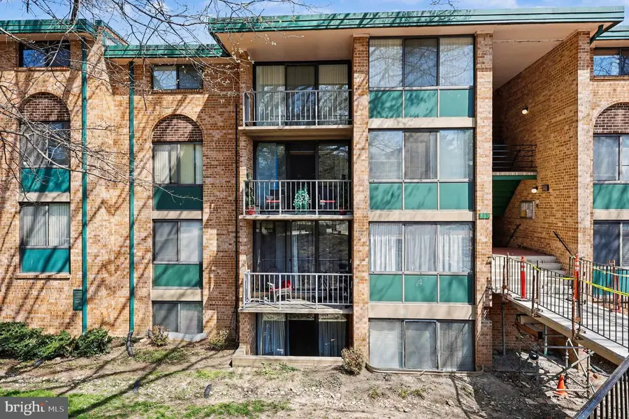 503 N Armistead St N #201, Alexandria, VA 22312 - #2