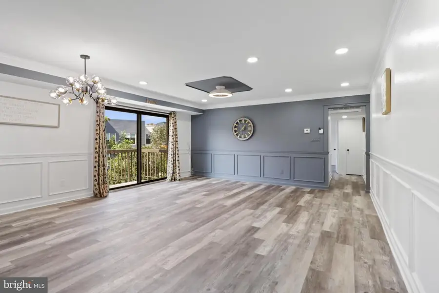 3320 S 28th St #403, Alexandria, VA 22302 - #2