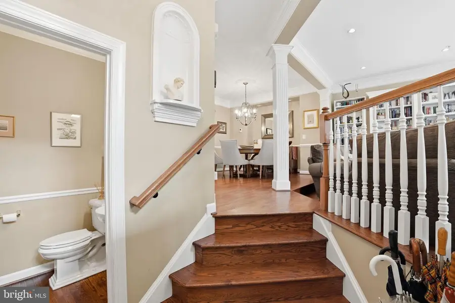 715 Hawkins Way, Alexandria, VA 22314 - #2