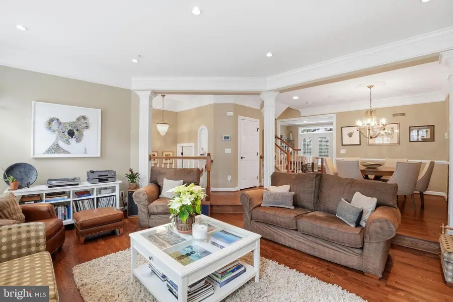 715 Hawkins Way, Alexandria, VA 22314 - #3