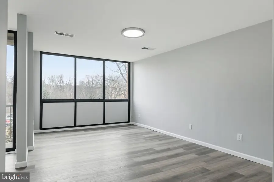 505 N Armistead St #102, Alexandria, VA 22312 - #3