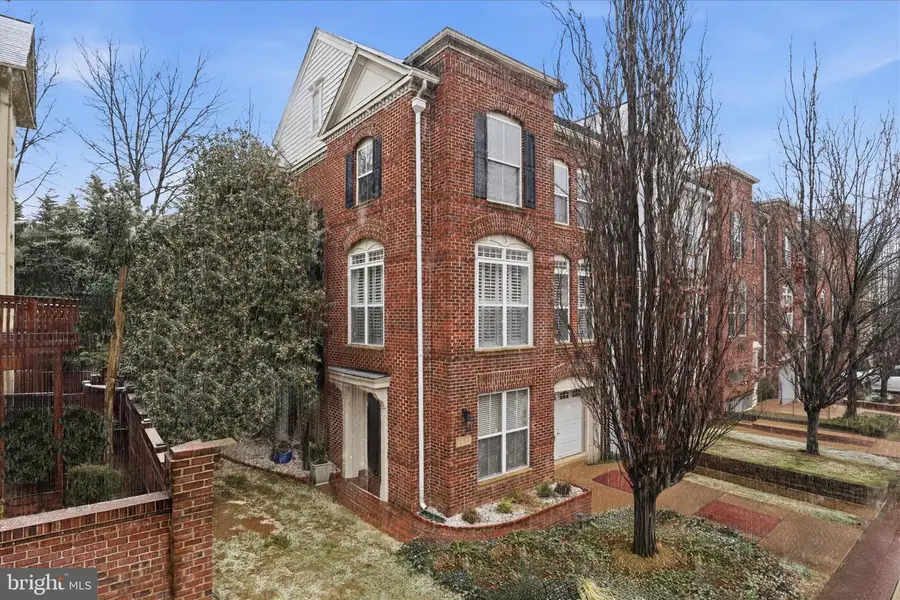 234 Murtha St, Alexandria, VA 22304 - #2