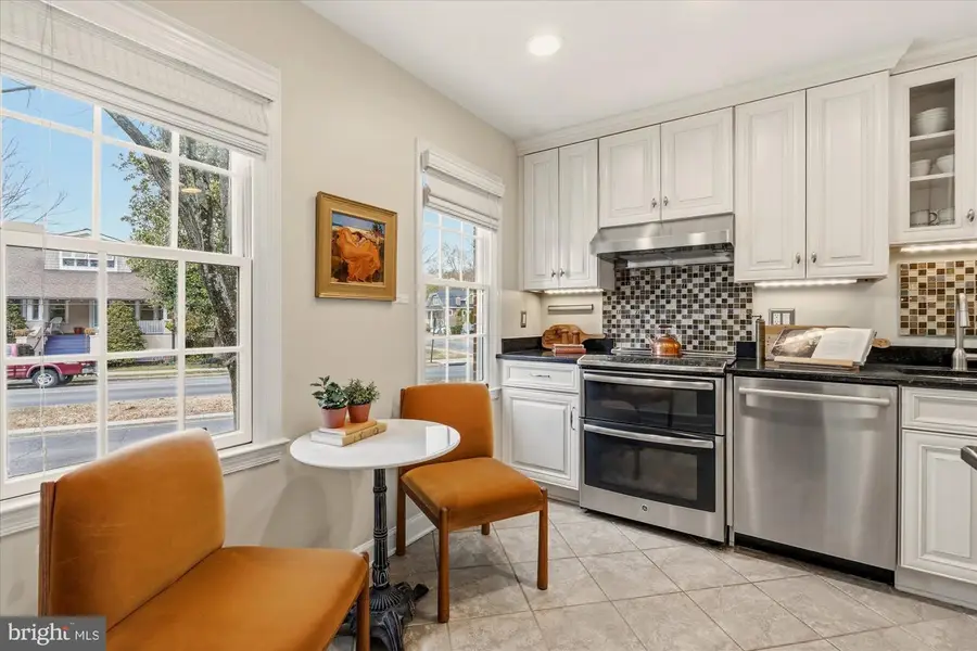 2305 Commonwealth Ave, Alexandria, VA 22301 - #2