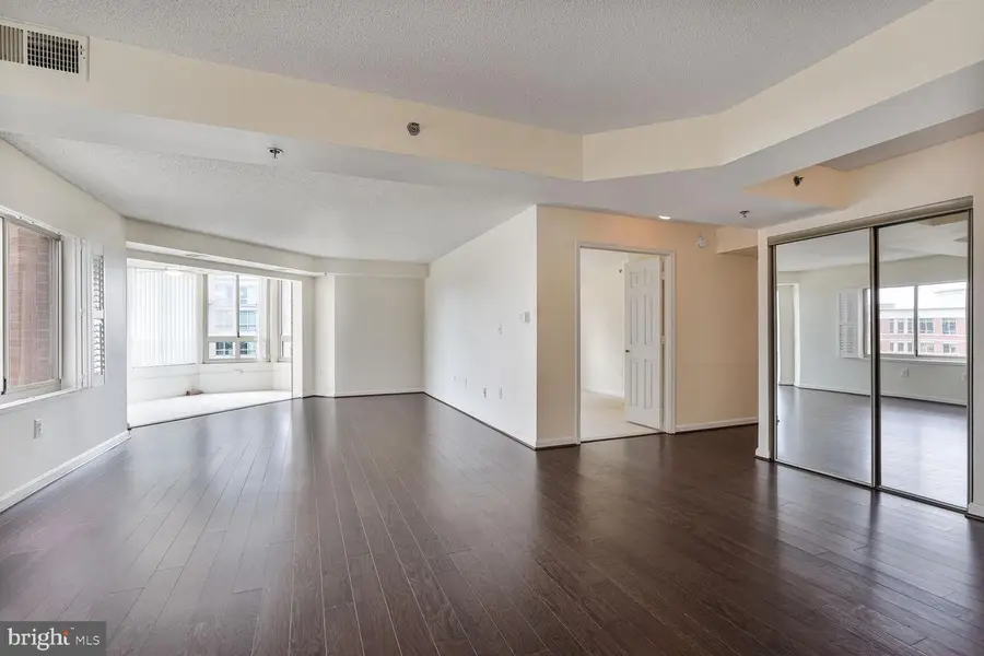 2151 Jamieson Ave #809, Alexandria, VA 22314 - #3