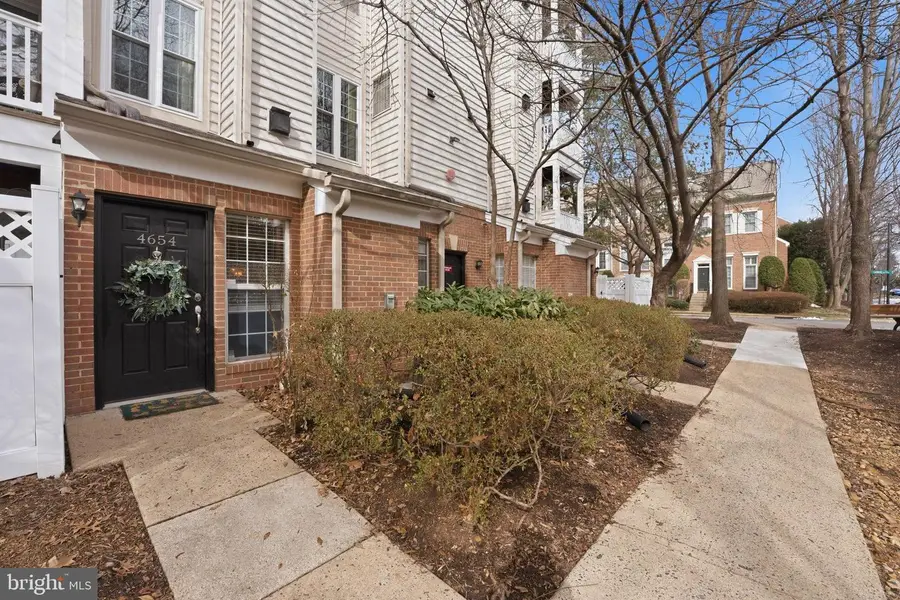 4654 Lambert Dr, Alexandria, VA 22311 - #3