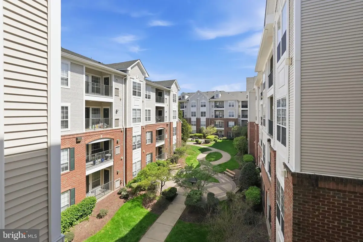 4850 Eisenhower Ave #316, Alexandria, VA 22304 - #1