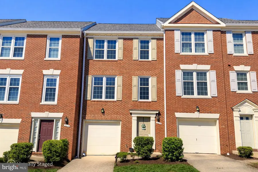 329 S Pickett St, Alexandria, VA 22304 - #2