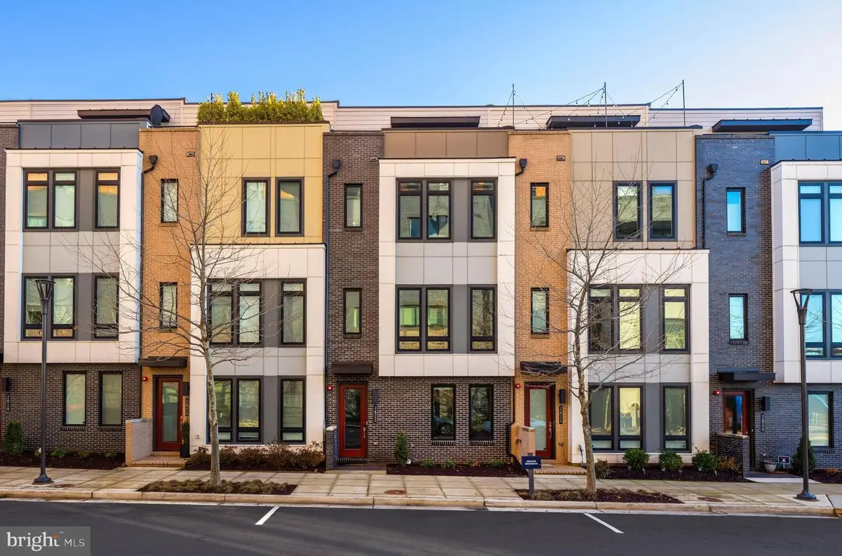 2822 Telek Pl, Alexandria, VA 22314 - #1