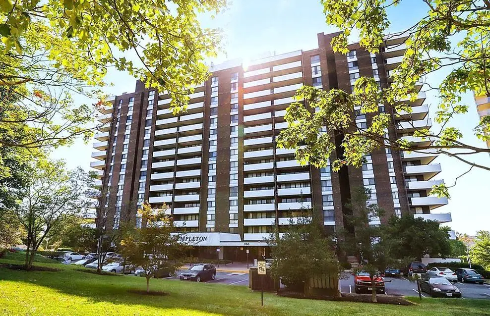 250 S Reynolds St #206, Alexandria, VA 22304 - #1