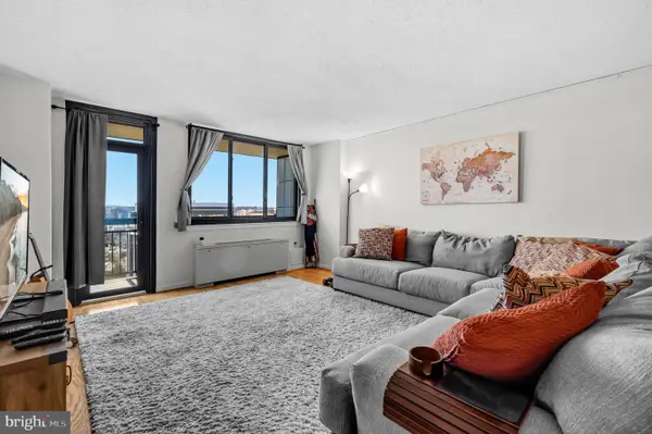 801 N Pitt St #1209, ALEXANDRIA, VA 22314