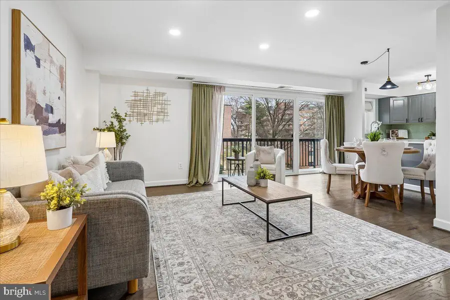 3220 S 28th St #202, Alexandria, VA 22302 - #2