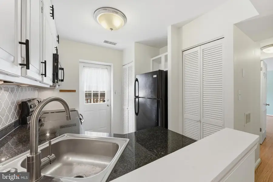 1405 E Abingdon Dr #1, Alexandria, VA 22314 - #3