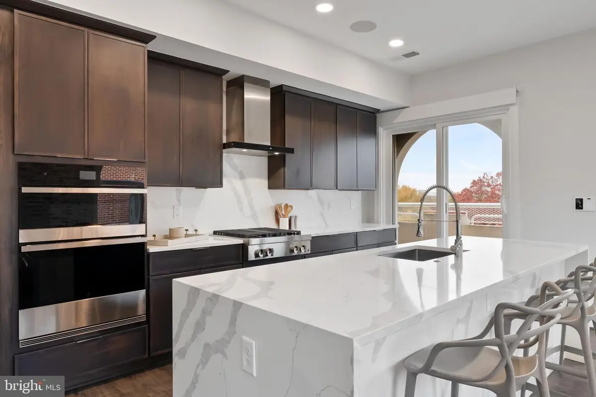 625 Slaters Ln #402, Alexandria, VA 22314 - #1