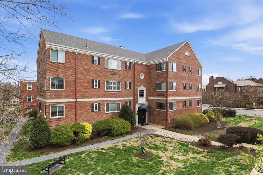 820-b S Washington St #125, Alexandria, VA 22314 - #2