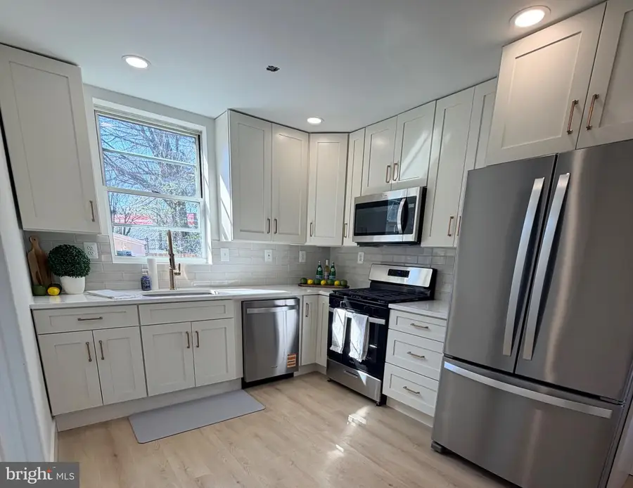 3650 Edison St, Alexandria, VA 22305 - #2