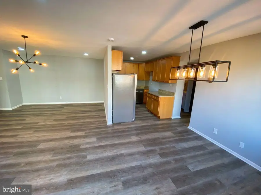 5801 Quantrell Ave #410, Alexandria, VA 22312 - #3