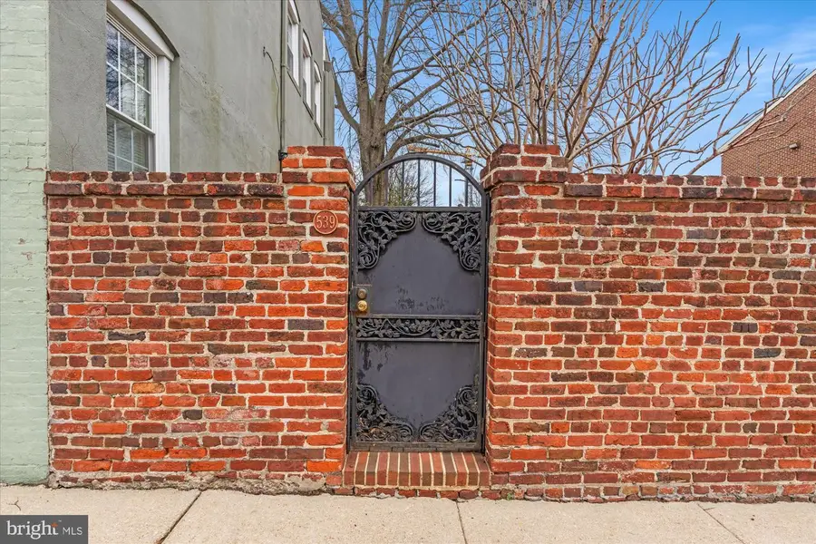 539 S Columbus St, Alexandria, VA 22314 - #3